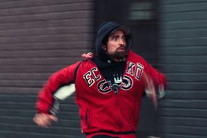 Good Time Filmkritik – 2 Brüder, ein Überfall & ganz viel Adrenalin