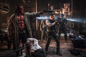 Hellboy, Call of Darkness, Waffen, Blut, Leichen, Teppich, Schießerei