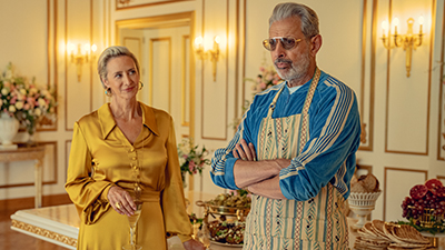 Janet McTeer als Hera und Jeff Goldblum als Zeus in KAOS