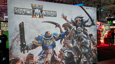 Der nach außen geschlossene Stand von Space Marine 2 auf der Gamescom 2024