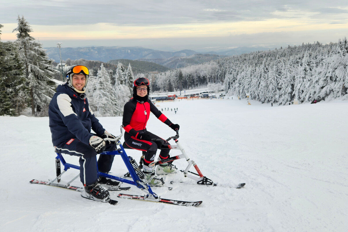 Skibob fahren ist “megageil” – unser Selbstversuch mit Video